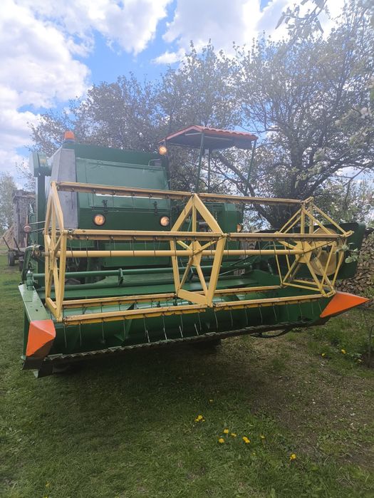 комбайн Volvo 830