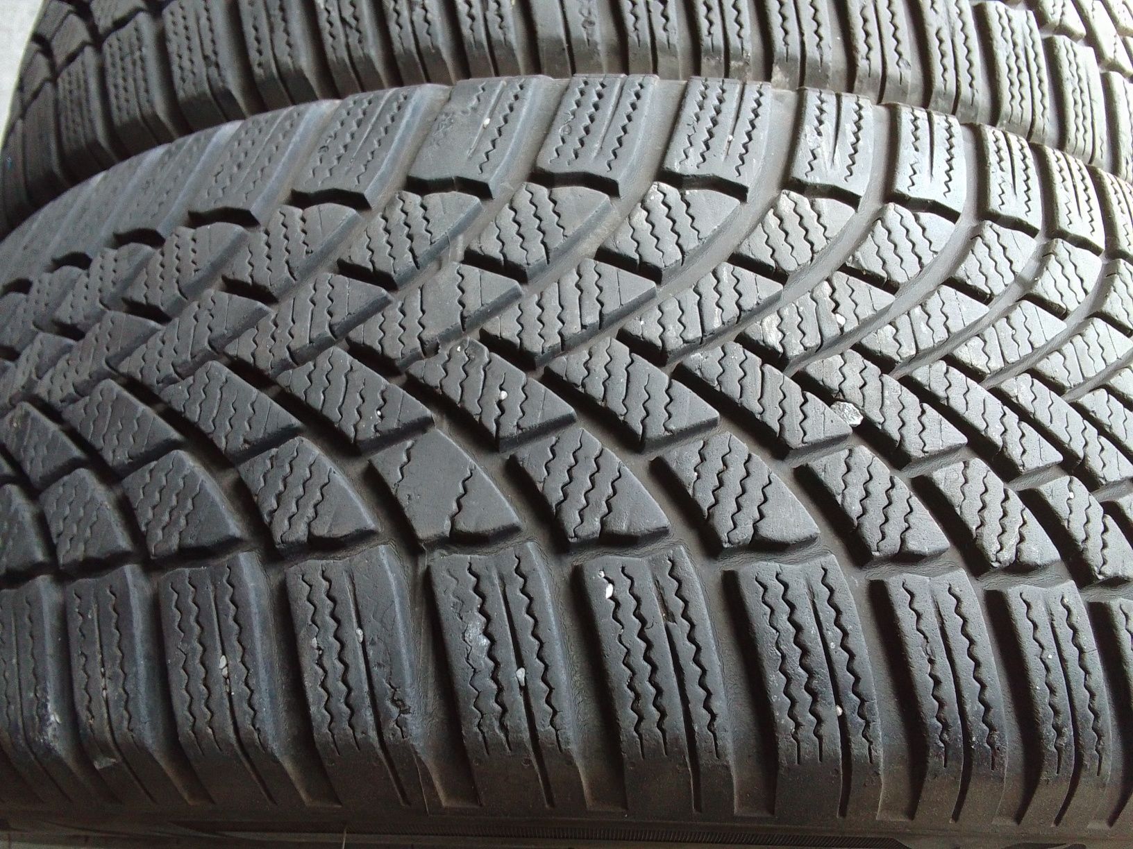 2 Opony zimowe 205/55r17 BRIDGESTONE 2021r 6mm