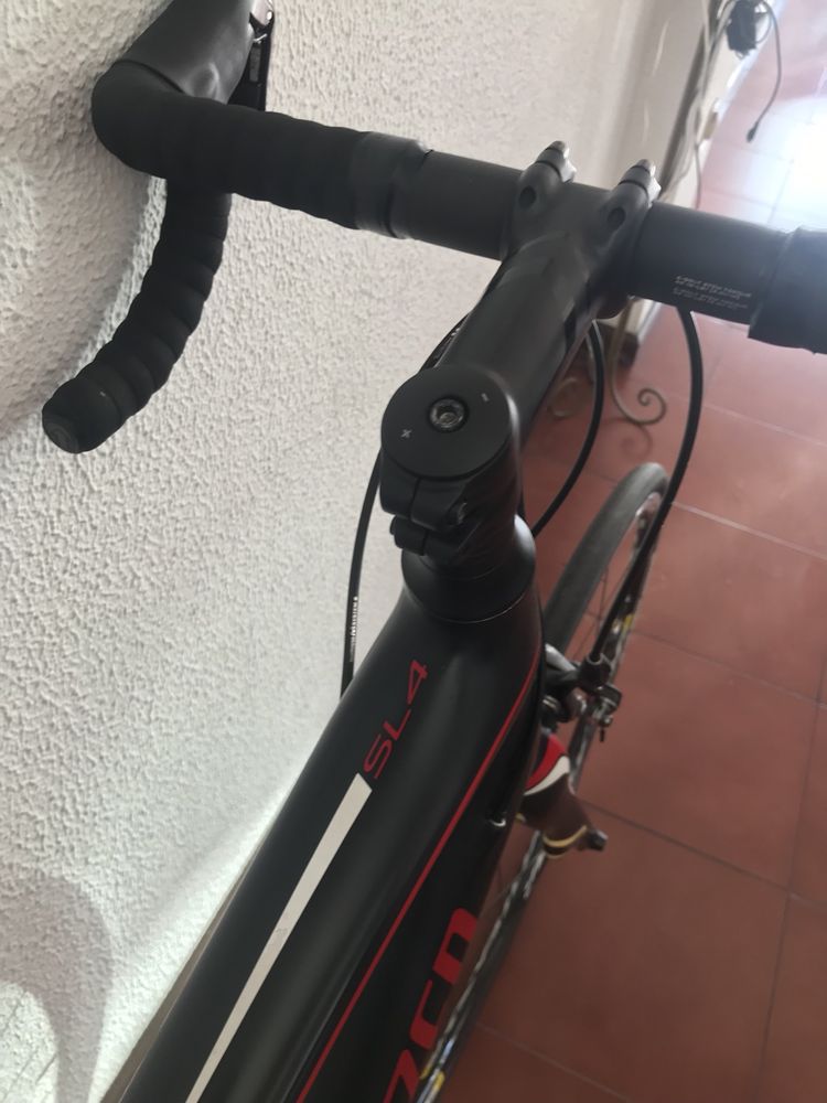 Specialized Roubaix SL4