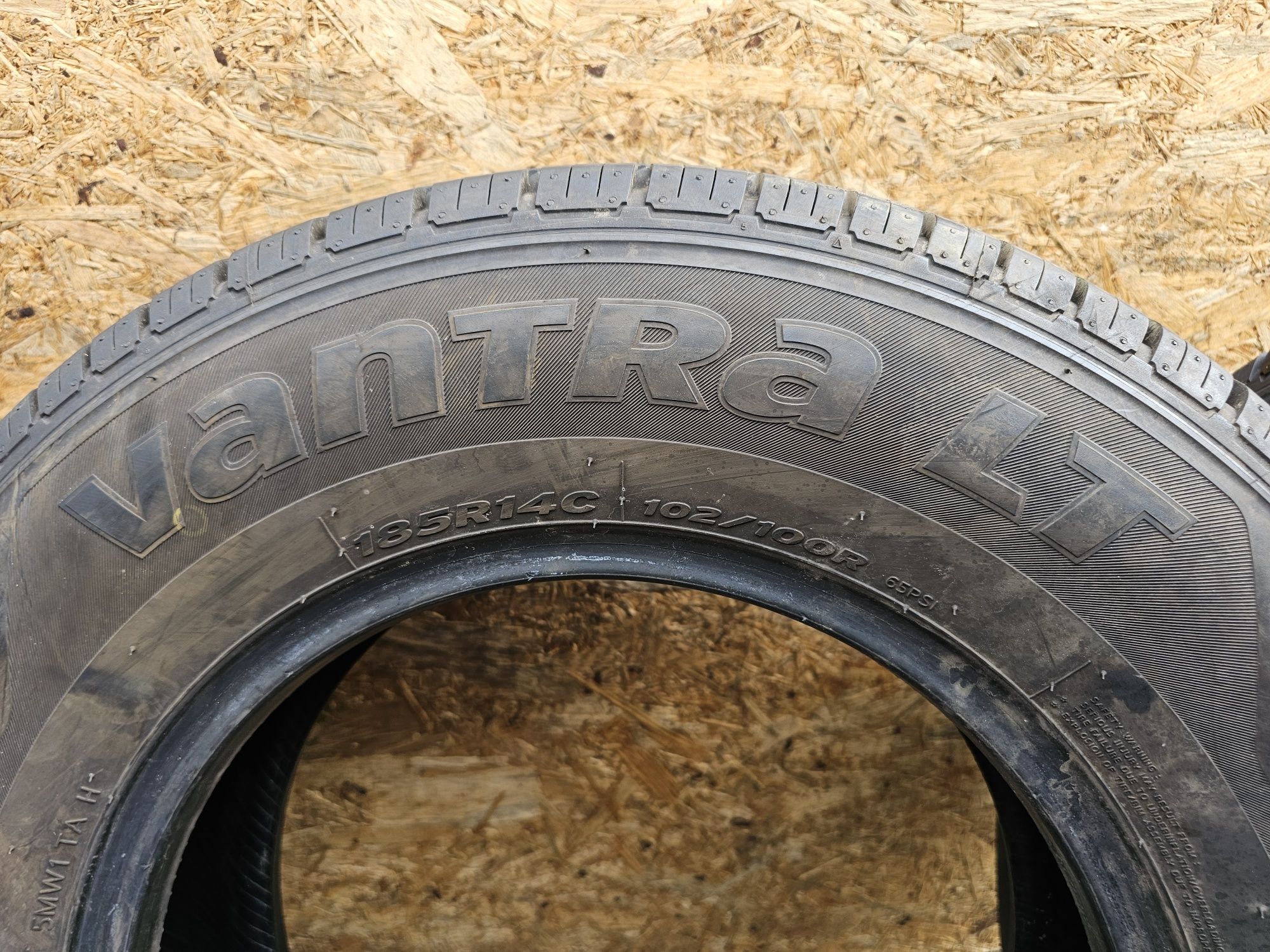 Idealne!!  8mm. 185/80 r14C Hankook Vantra LT   4119