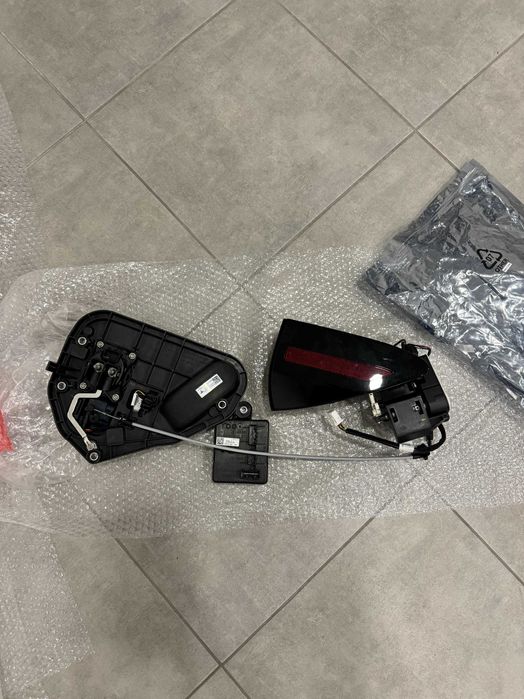 Оригінальний зарядний порт Tesla Model S 2022-2024 з електроприводом