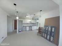 Apartamento T4 remodelado