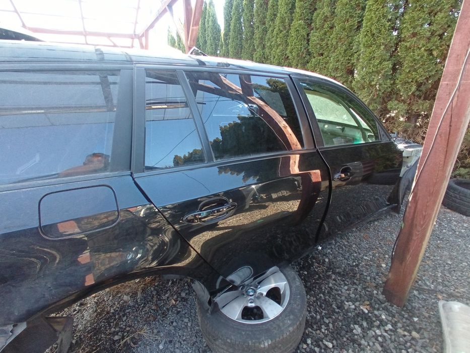 BMW E60 E61 SCHWARZ 2 668/9 drzwi prawe lewe przód tył kombi sedan
