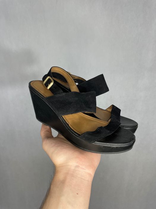Buty na obcasie esprit