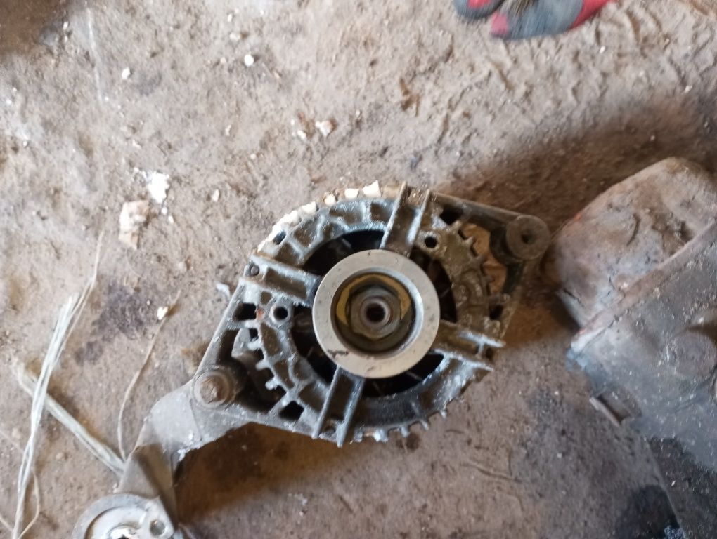 Opel astra g alternator 100 A Bosch