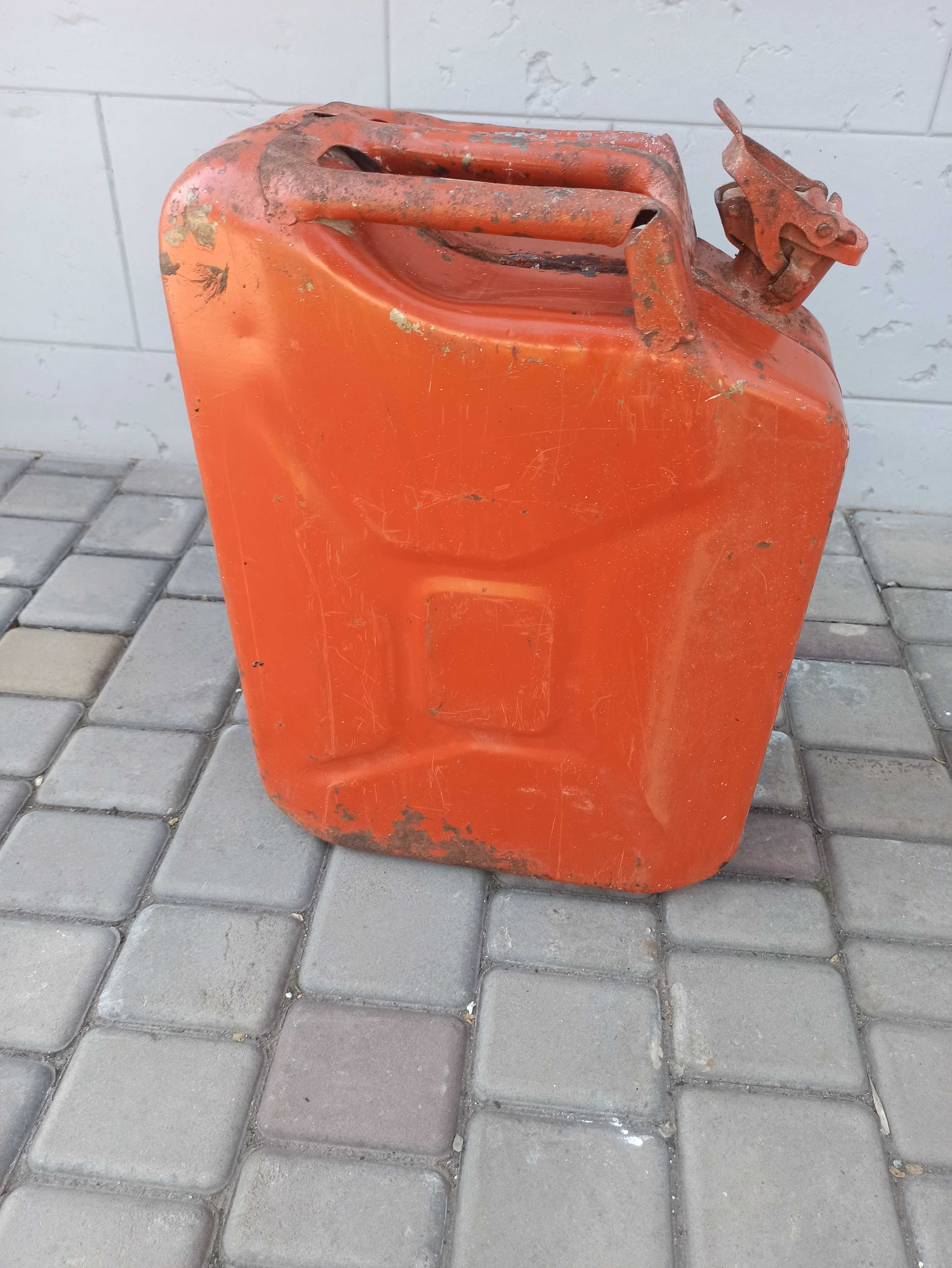 Каністра б/в металева з лійкою-адаптером