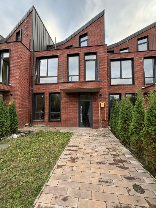 Газифікований таун з чарівним краєвидом