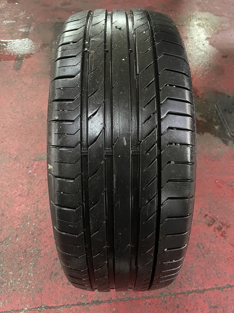 Vendo pneu Continental 235/50 R18