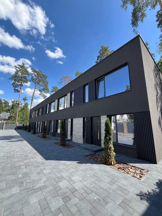 Новий таунхаус в затишній локації Бучі - виїзд на Варшавську трасу.