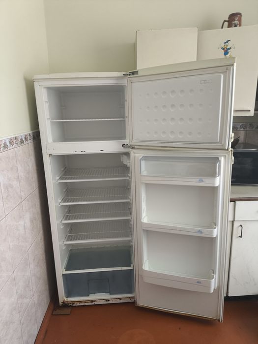 Холодильник BEKO, висота 162см