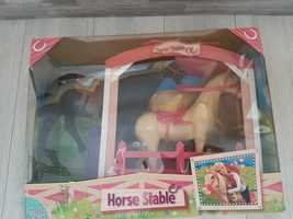 Konie i stajnia horse stable