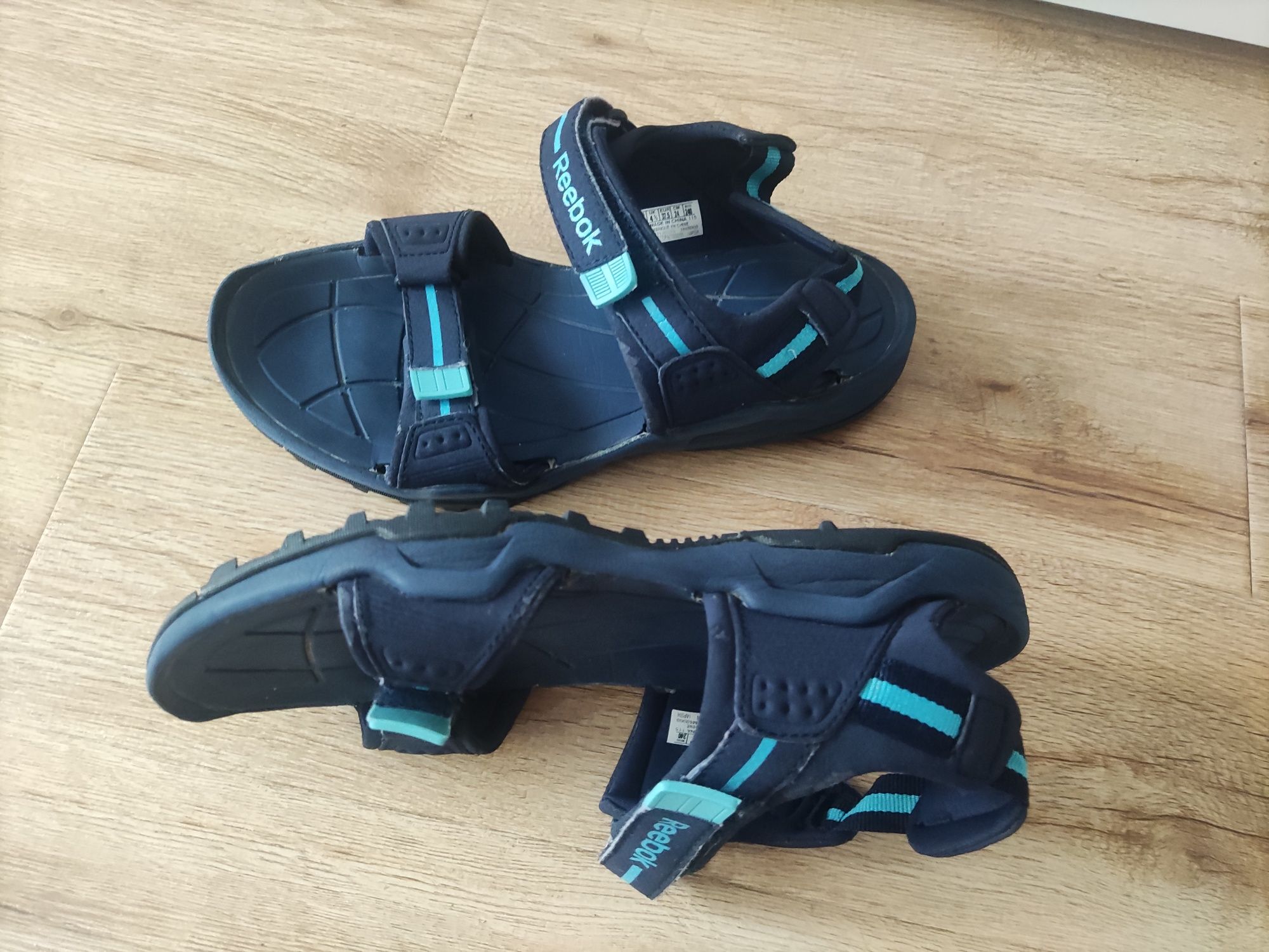 Sandały Reebok rozmiar 37,5