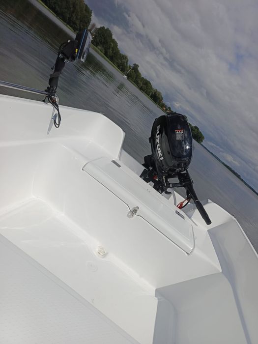 Łódź wędkarsko-motorowa 440 m - Twoja przestrzeń wolności na wodzie