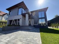 Продається будинок 300м² Добрий шлях, Голосіївський район, Київ