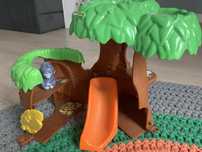 Fisher price little people domek drzewko małpka