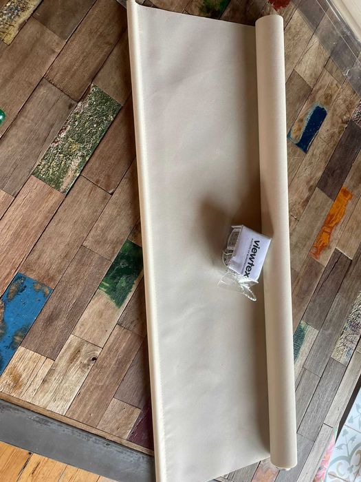 À venda: 7 estores de rolo Viewtex Opaco – 90 x 250 cm – Como novos!