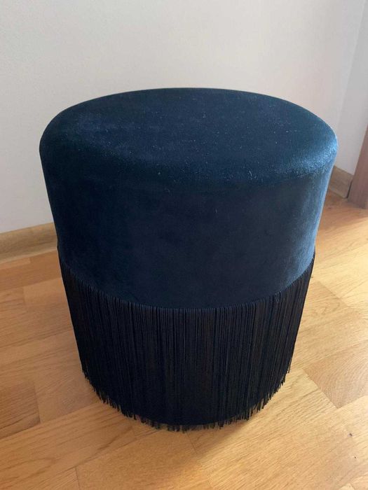 Pufa podnozek czarna