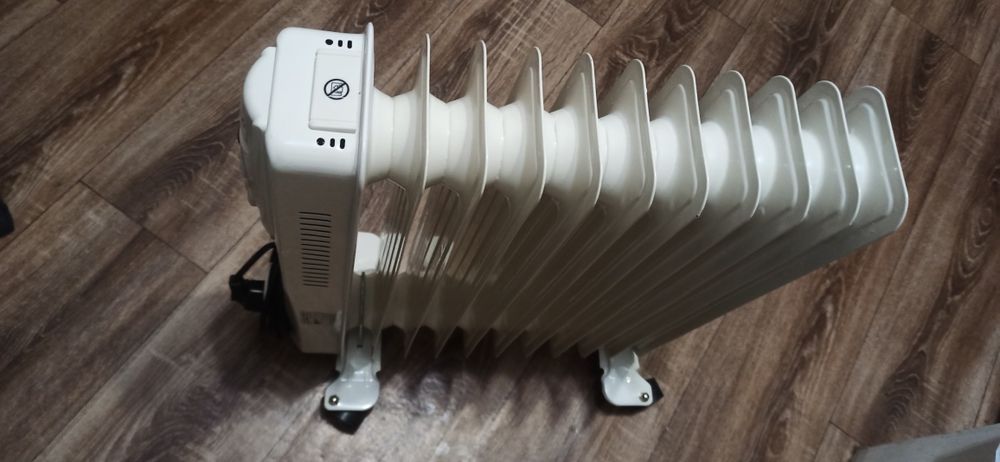 Продам масляний якісний обігрівач Kiano