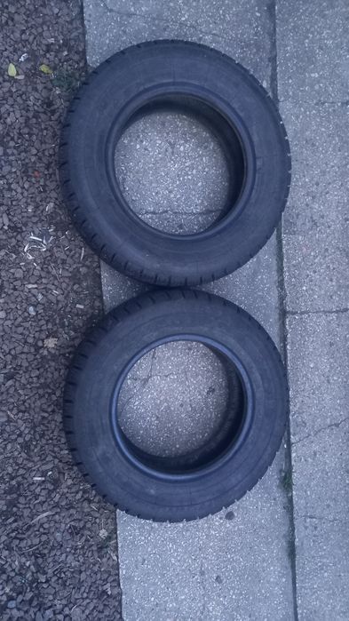 Майже нова гума(25 року),покришки,скати 175/70 R13 2шт.