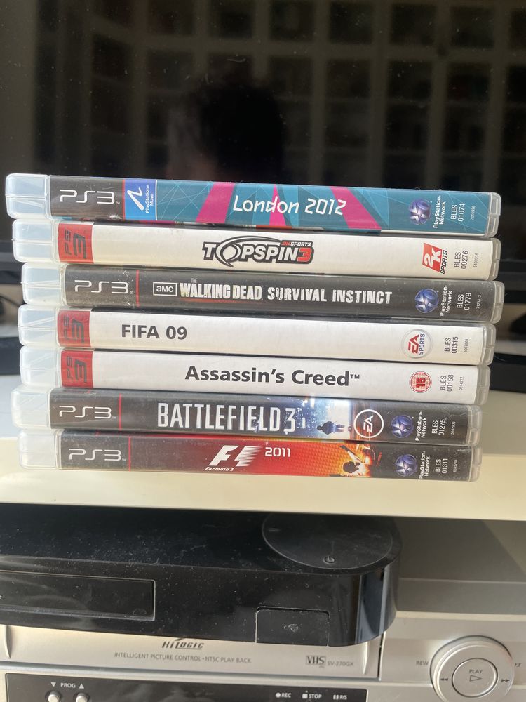 Konsola ps3 + gry + 2 pady