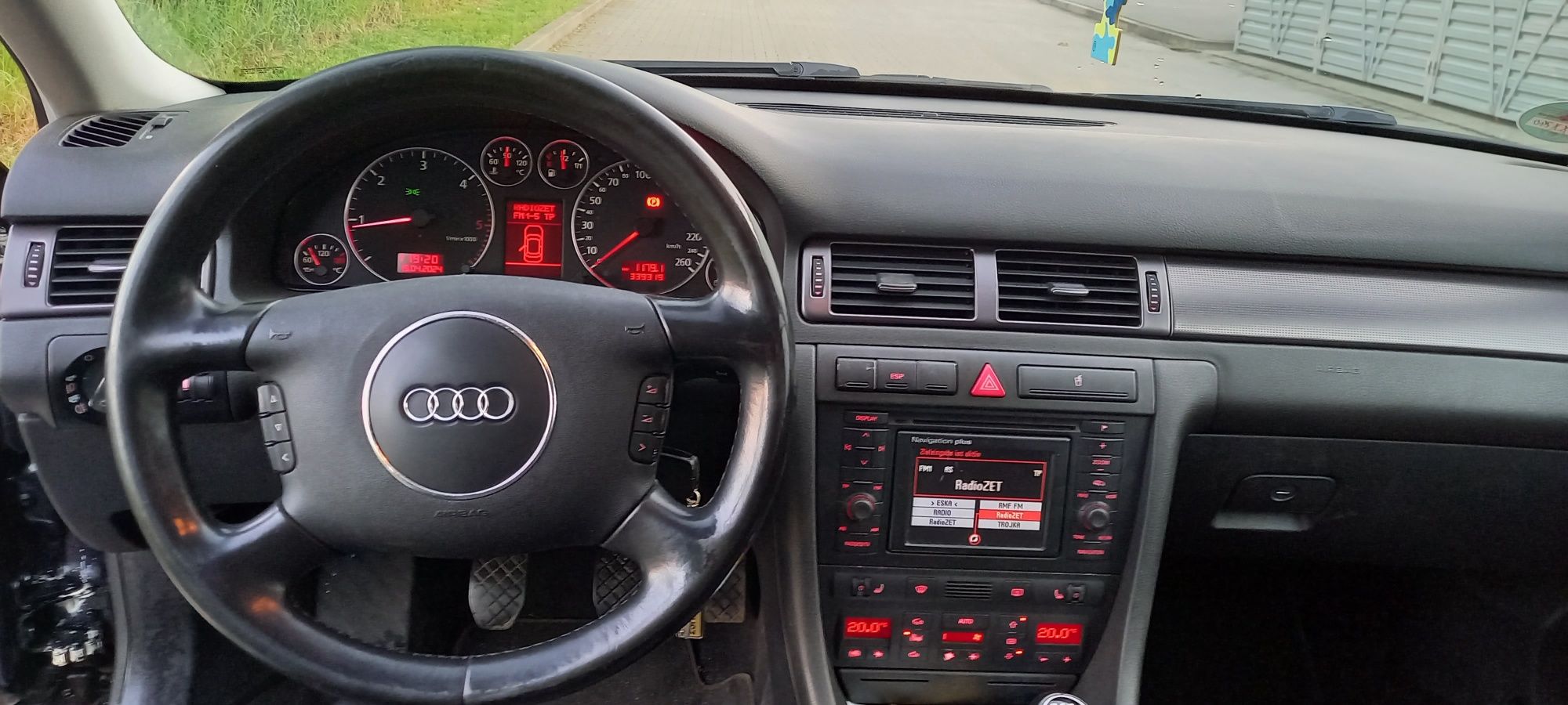 Audi A6 1.9tdi 130km 6 biegów