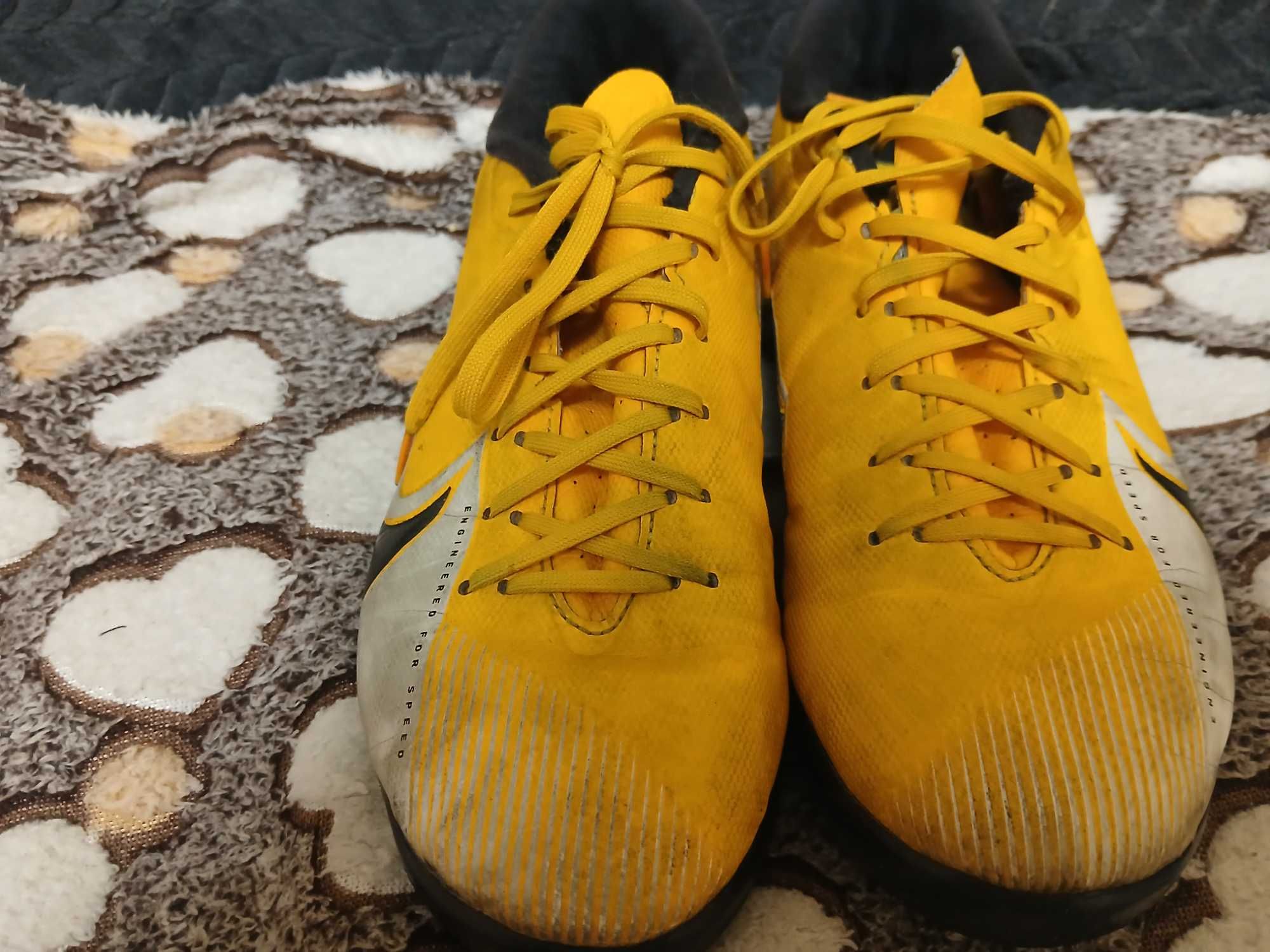 Футзалки Nike Mercurial