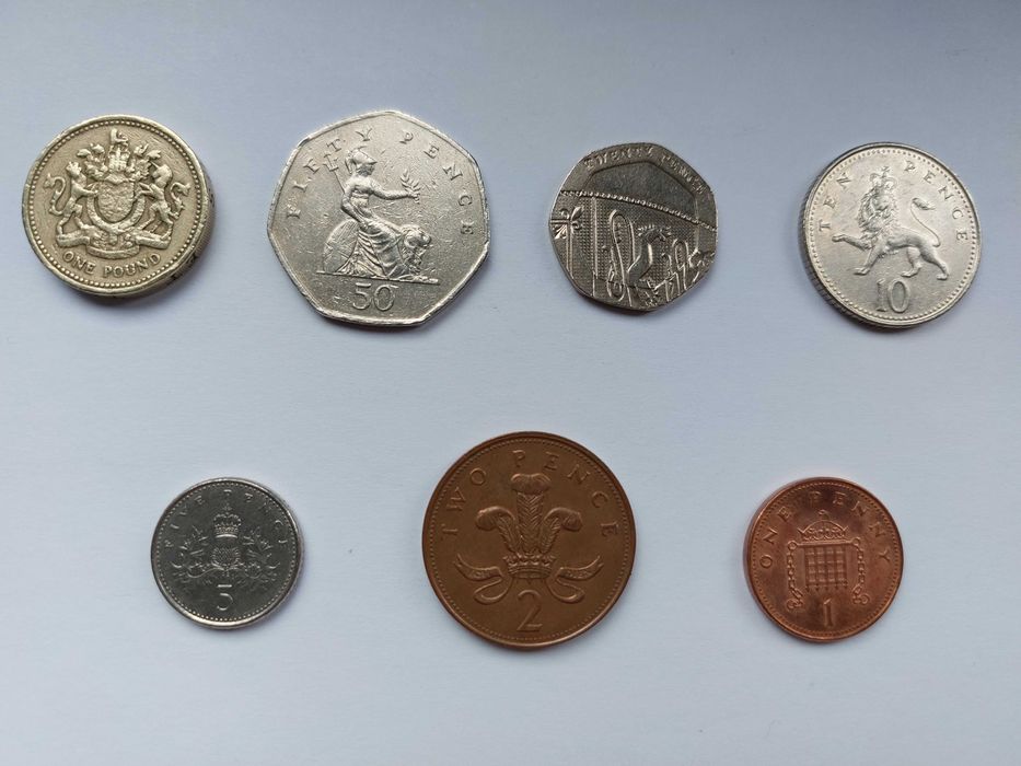 Moedas Estrangeiras (Espanha, Brasil, Perú, Reino Unido)