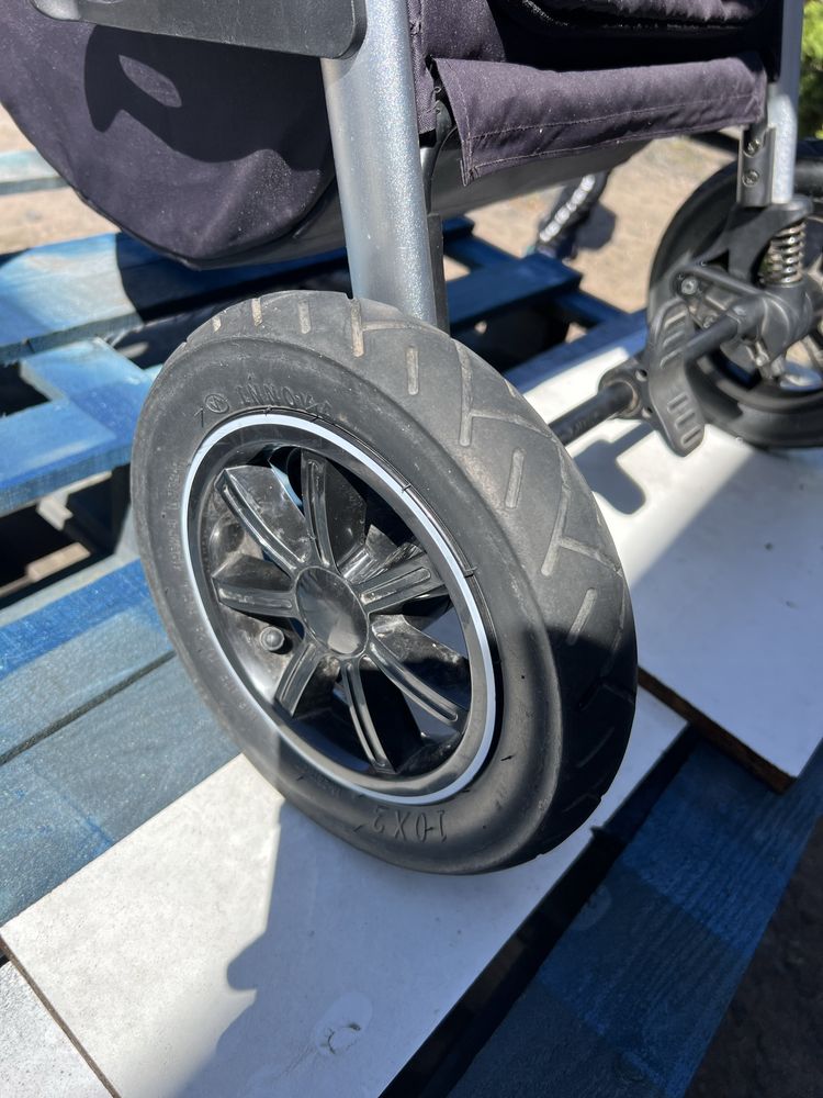 Коляска прогулянкова темно сіра carrello bravo rcb-5512 надувні колеса