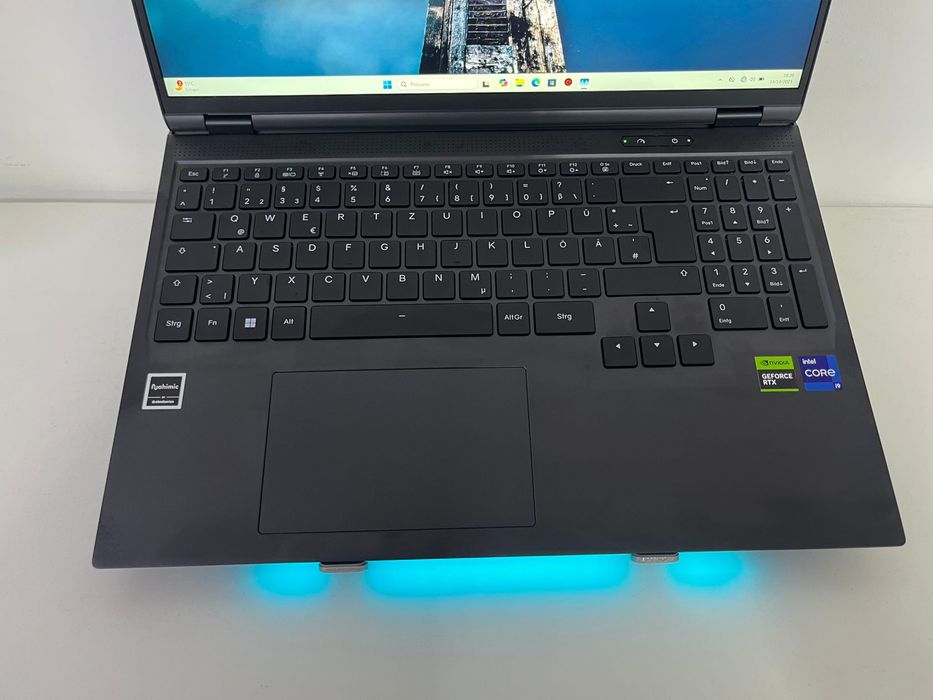 CAPTIVA i9/16GbDDR5/RTX4060/240Hz