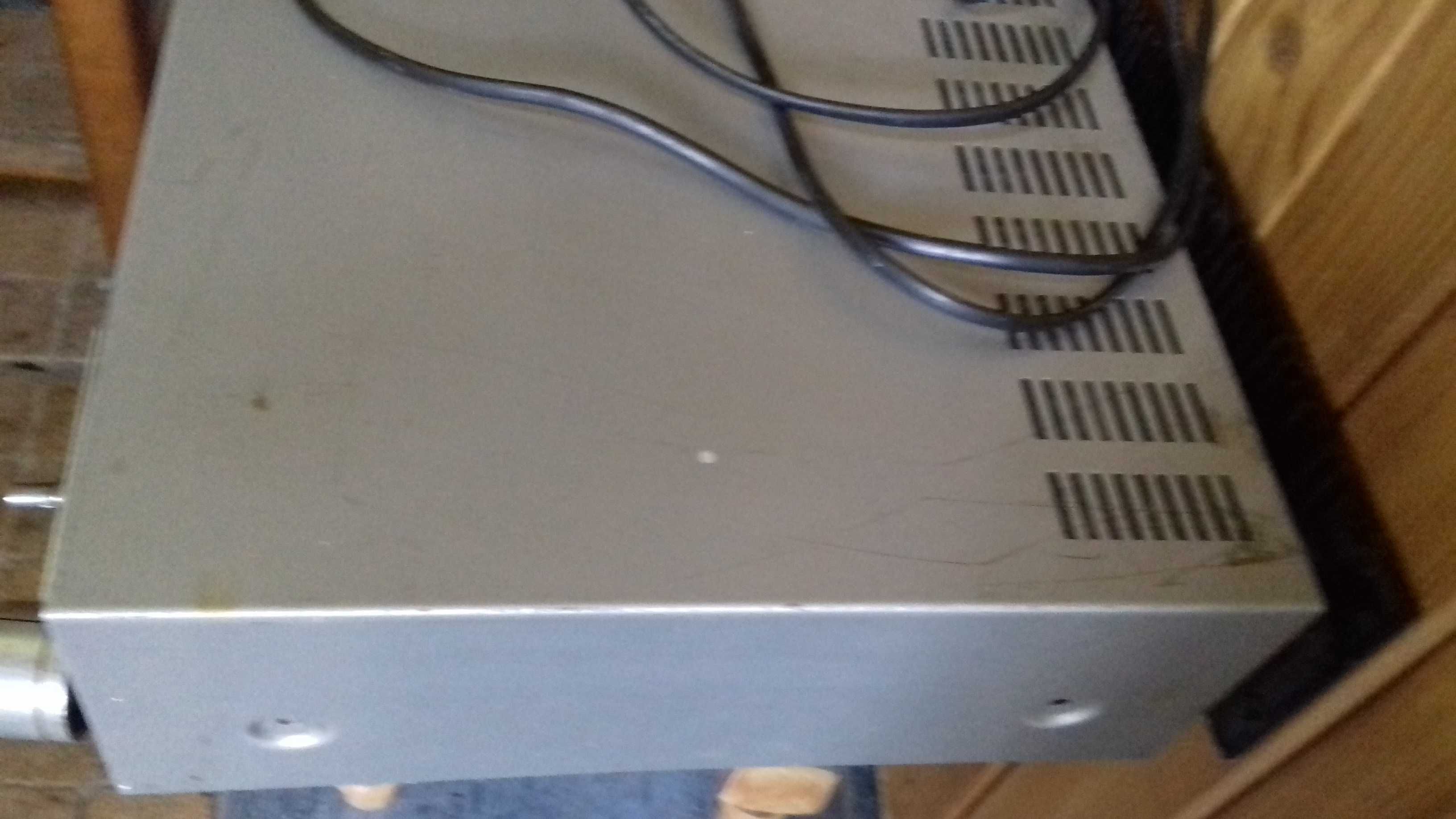Amplituner Grundig R 1000