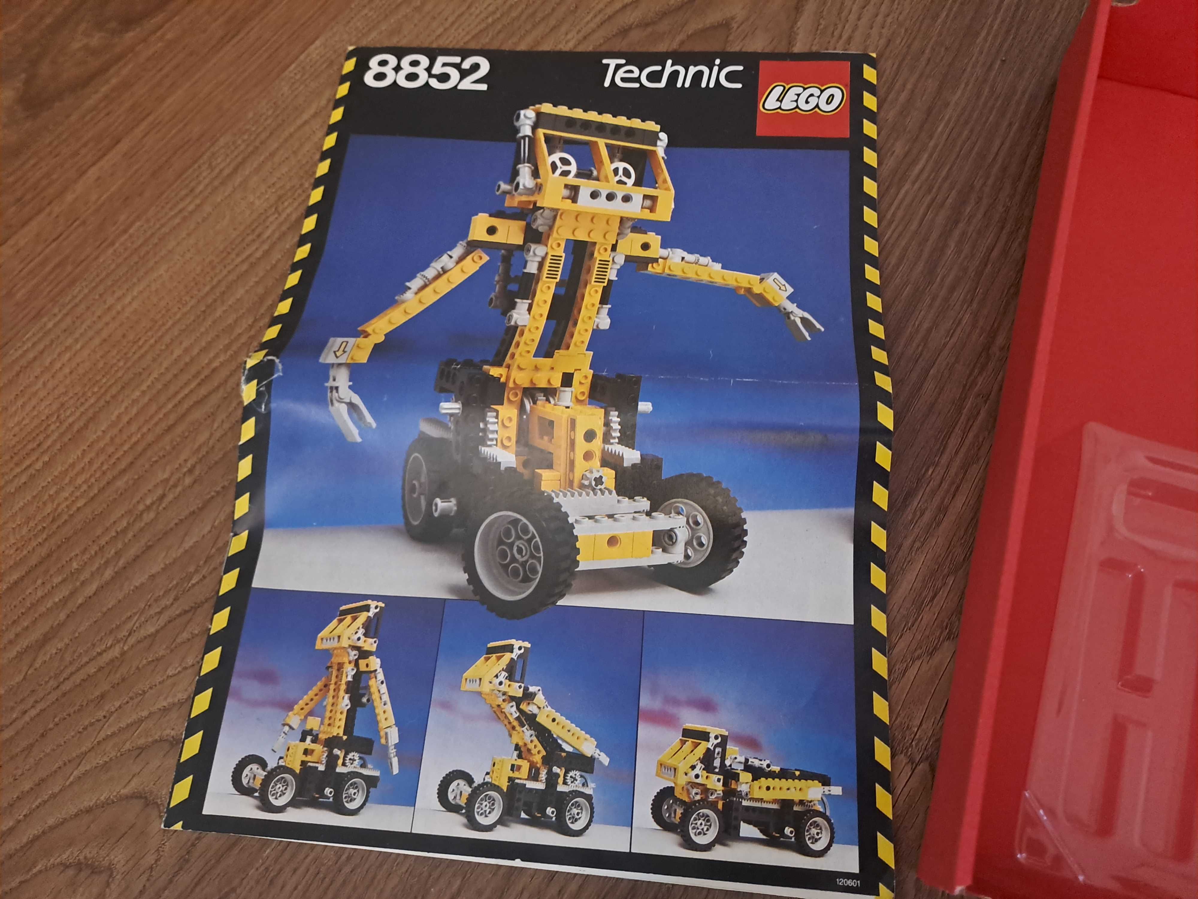 Lego Technic 8852 Robot - rok 1987