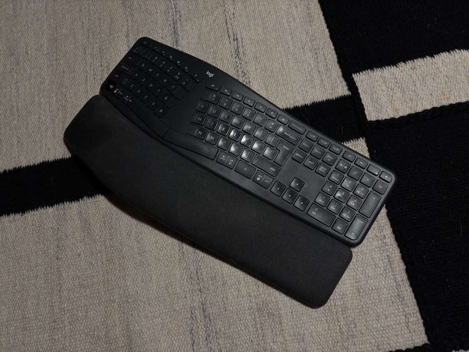 Klawiatura logi k800 ergo