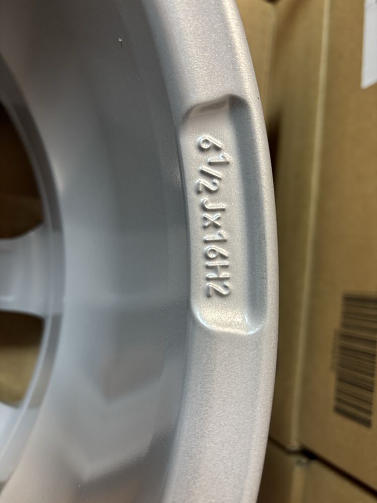 5x114.3 16 Hyundai i30 i40 ix35 Tuscon Kona Ionic