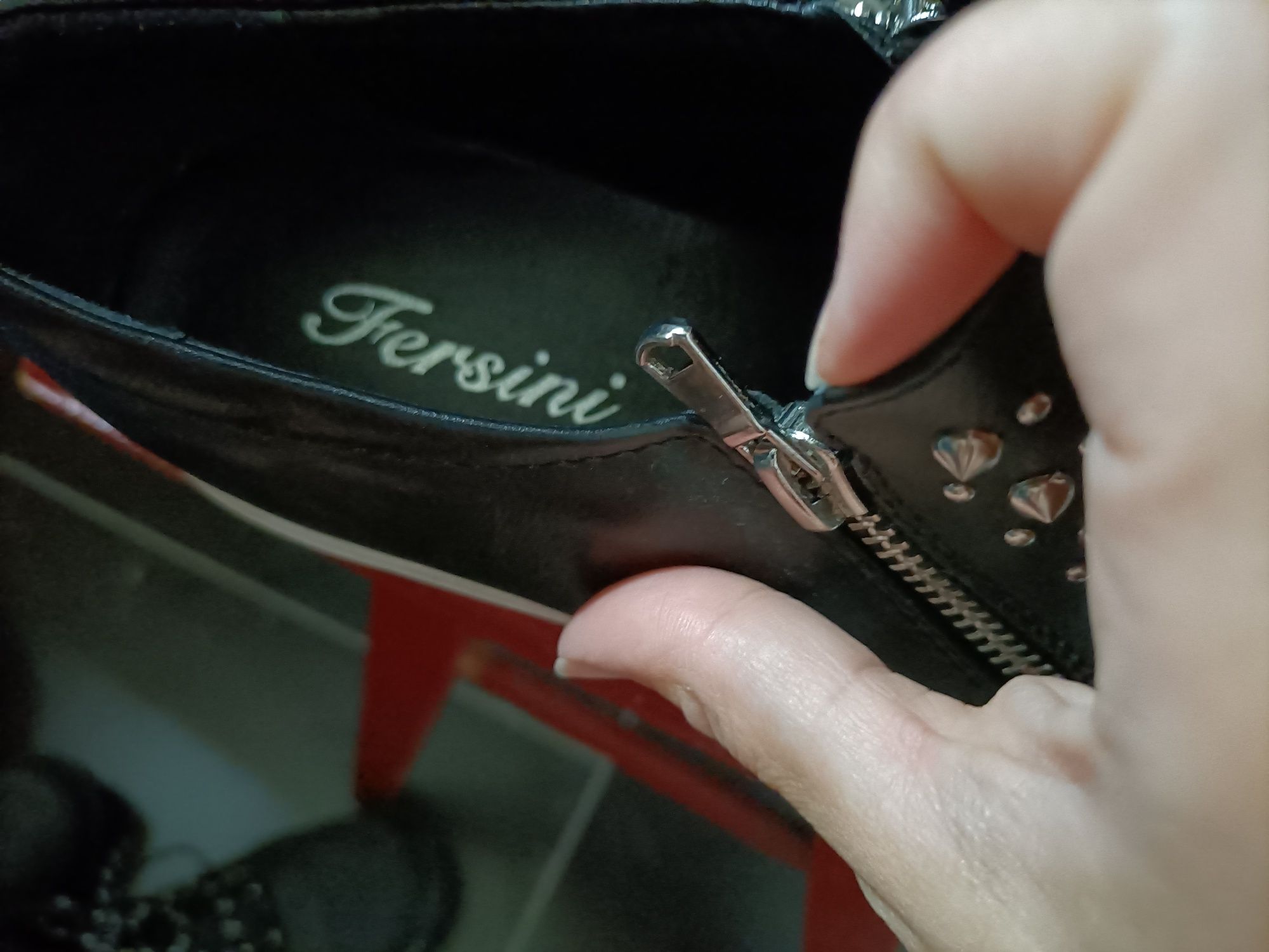 Buty z ćwiekami fersini