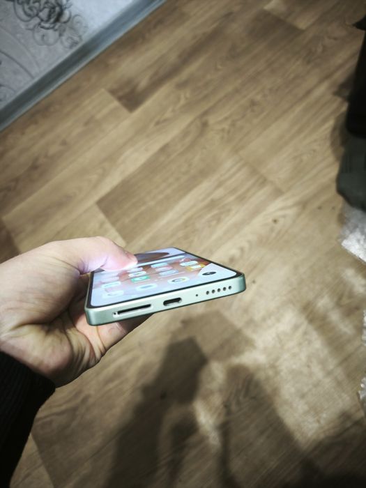 Продам дисплей Redmi note 13