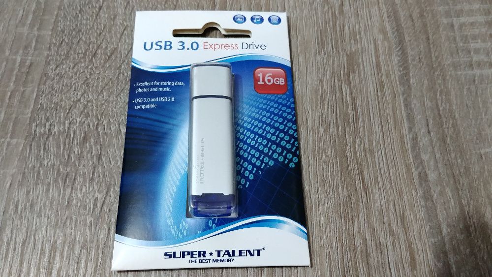 Super Talent USB 3.0 Express Drive 16GB