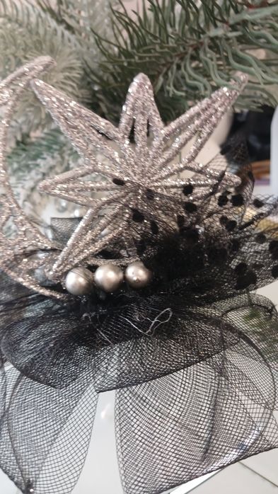 Обручі сніжинок і зірочок ручної роботи