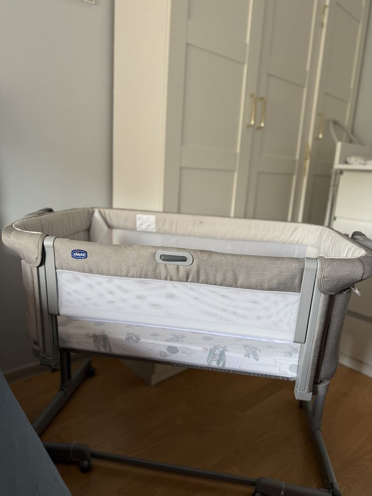 Łóżeczko dostawne Chicco Next2Me Magic kolor Desert Taupe