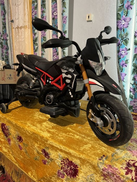 Прадаю Дитячий мотоцикл на акамулятрі