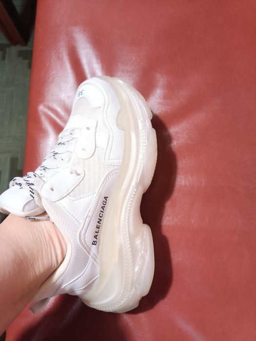 Женские кроссовки Balenciaga р37