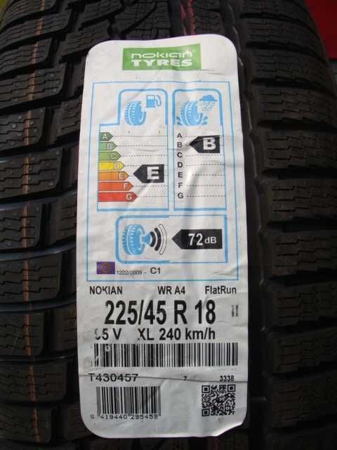 NOWA 225/45 R18 Nokian WR A4