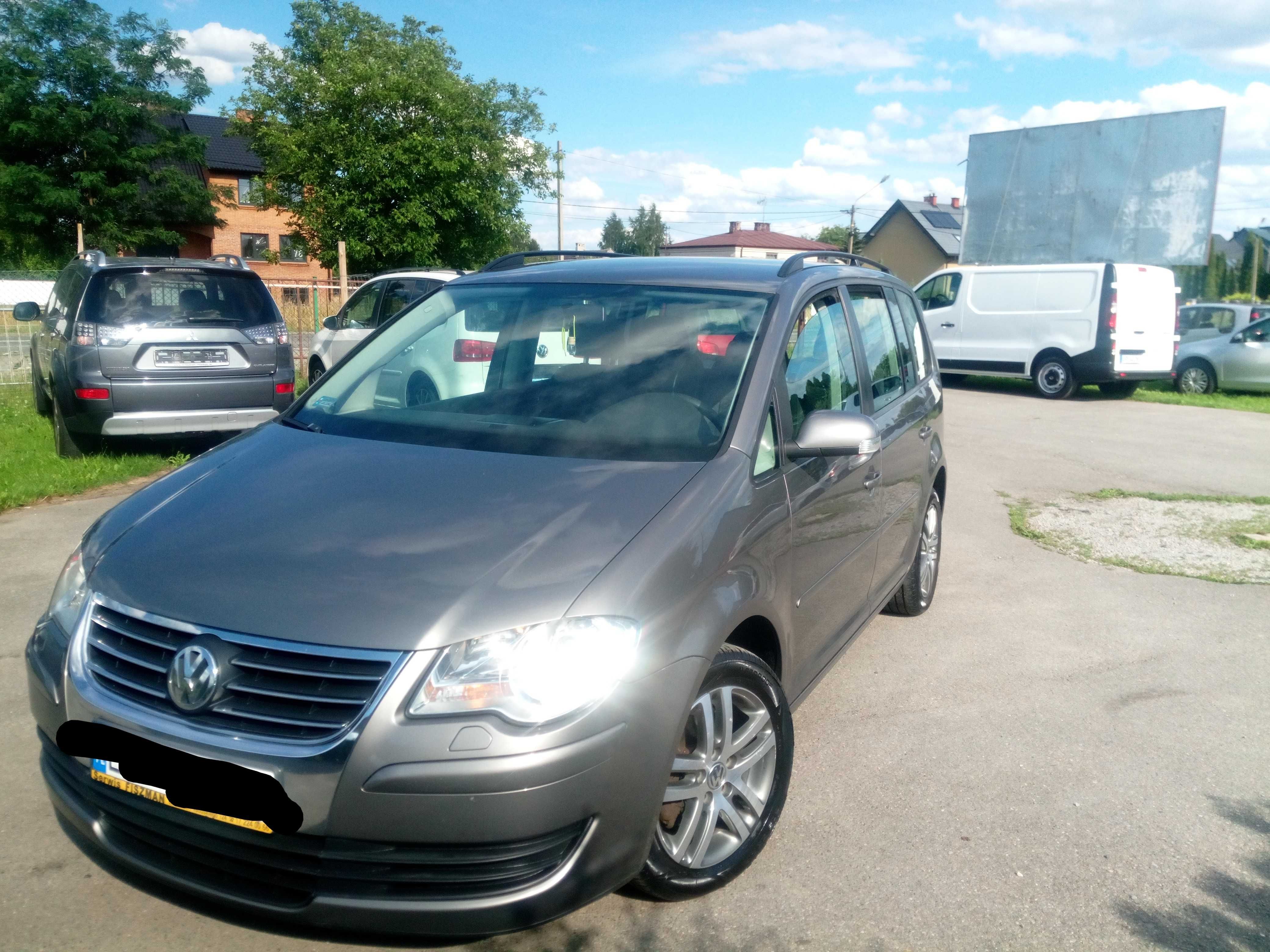 Śliczny Touran 1.9 TDI klima elektryka zarejestrowany super stan