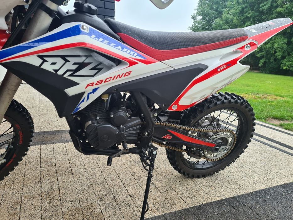 Sprzedam crossa apollo lizard 250ccm