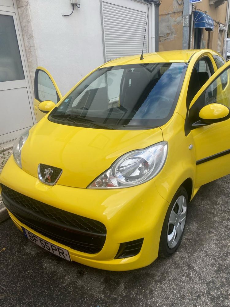 Vende -se peugeot 107