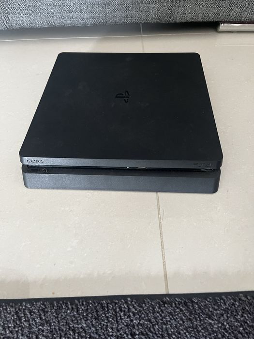 Playstation 4 - bom estado