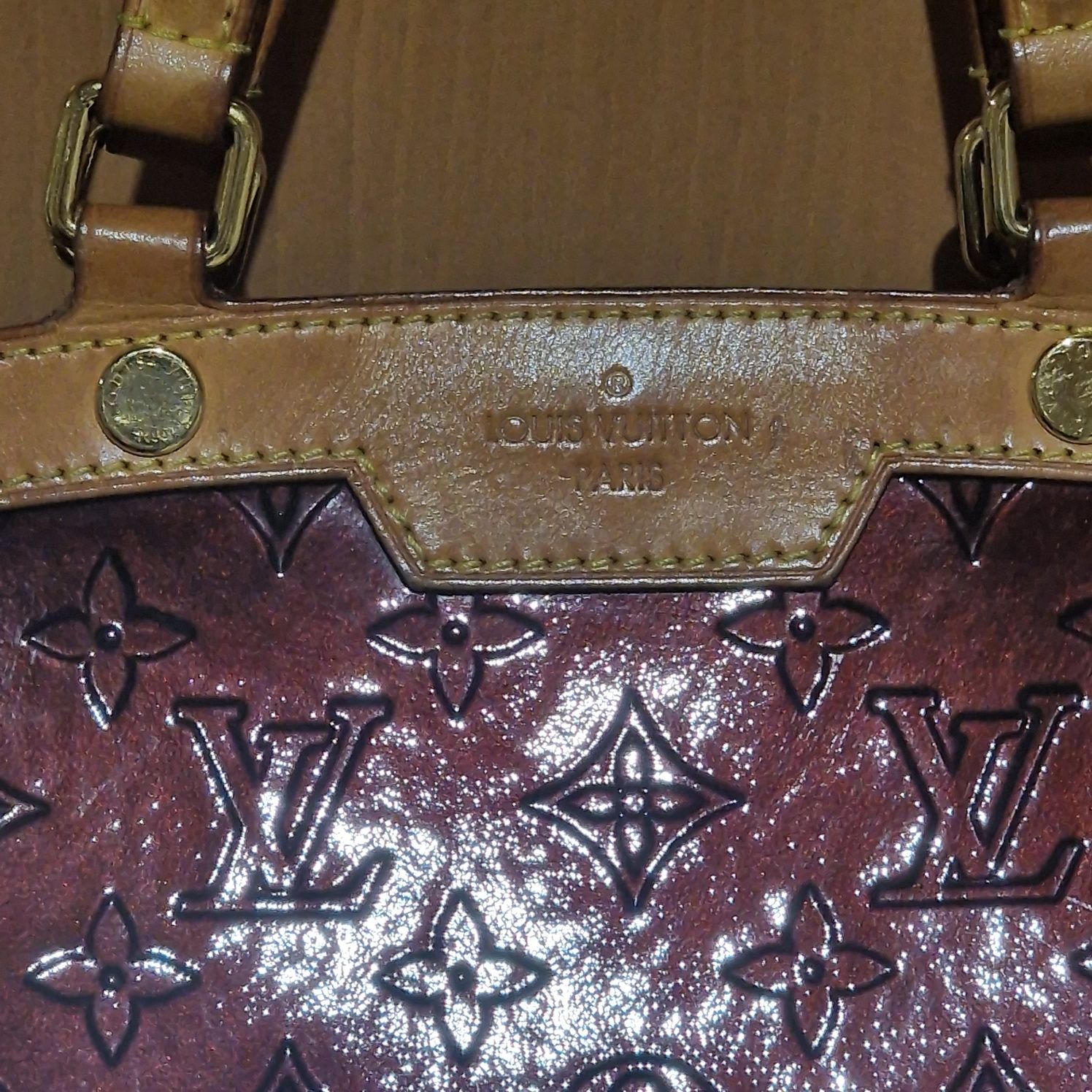 Mala Louis Vuitton de verniz original