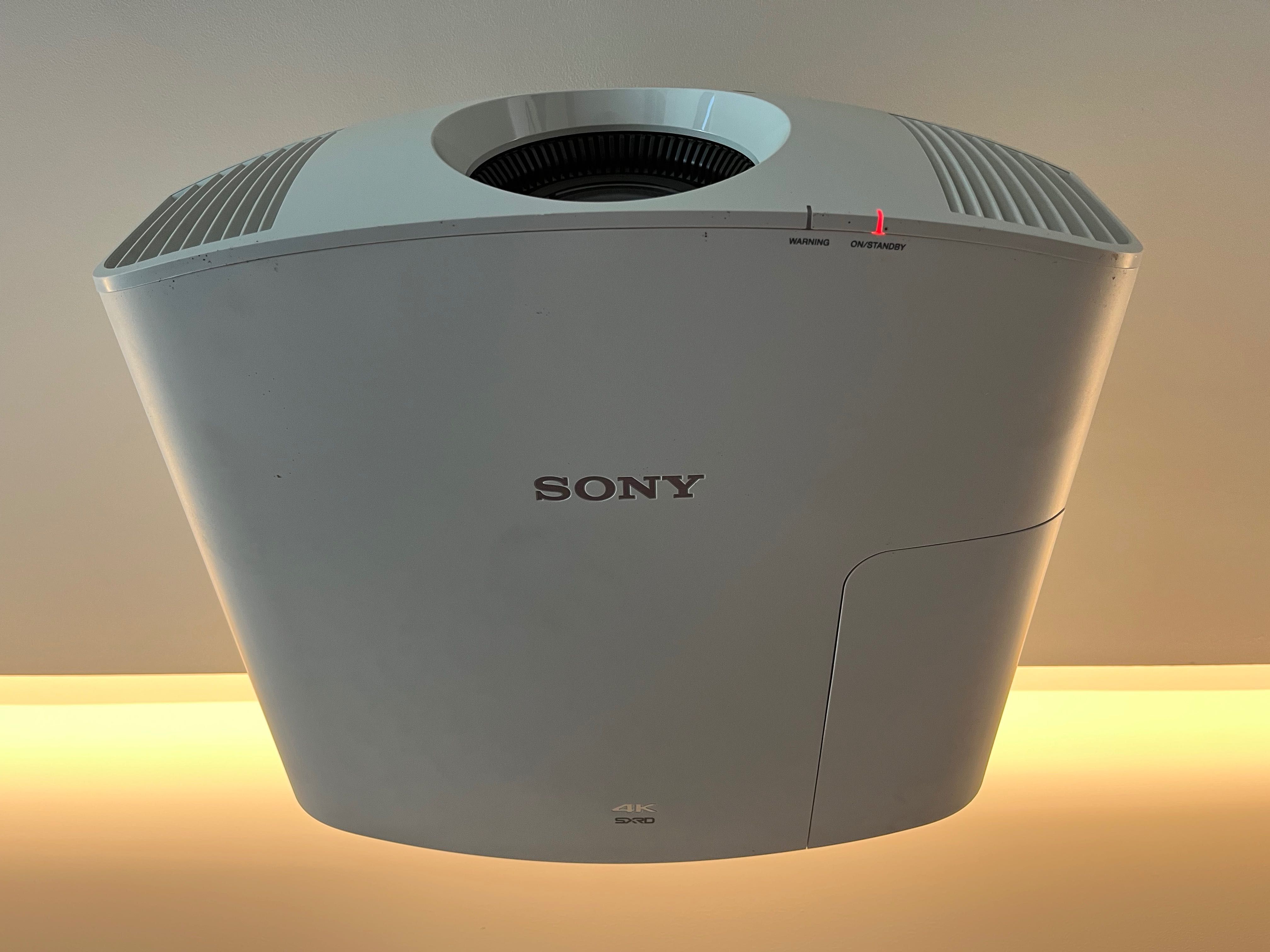Projector Home Cinema Ultra HD 4k nativo SONY VPL-270ES
