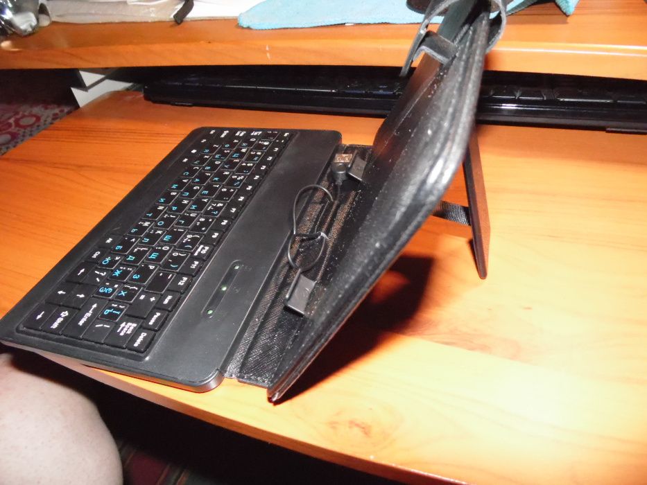 Клавиатура (чехол) для планшета