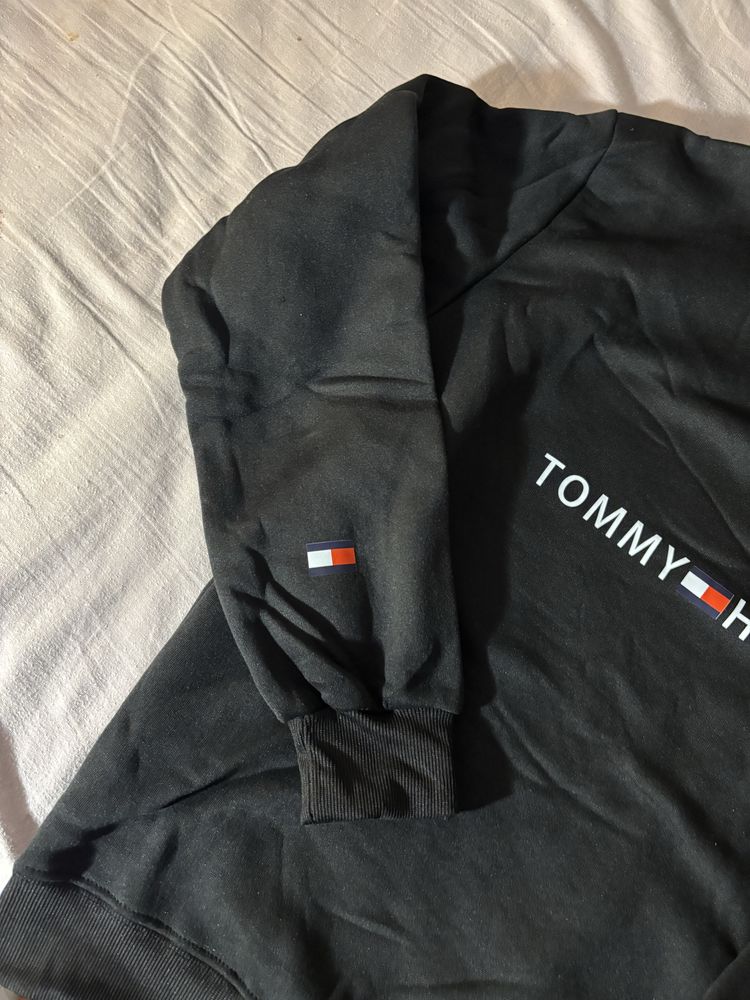 Tommy Hilfiger !!