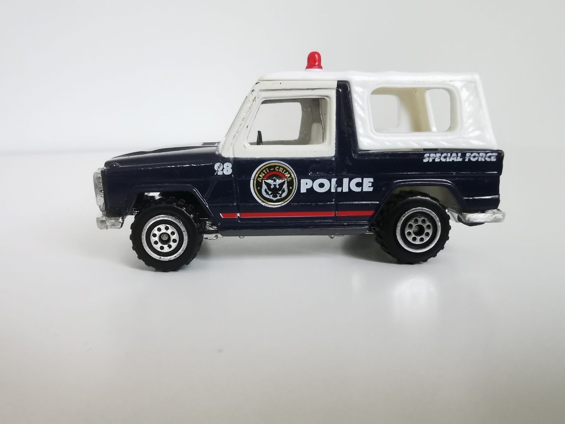 Realtoy Autko Resorak Model Mercedes-Benz G Wagon Policja Unikat 1/57
